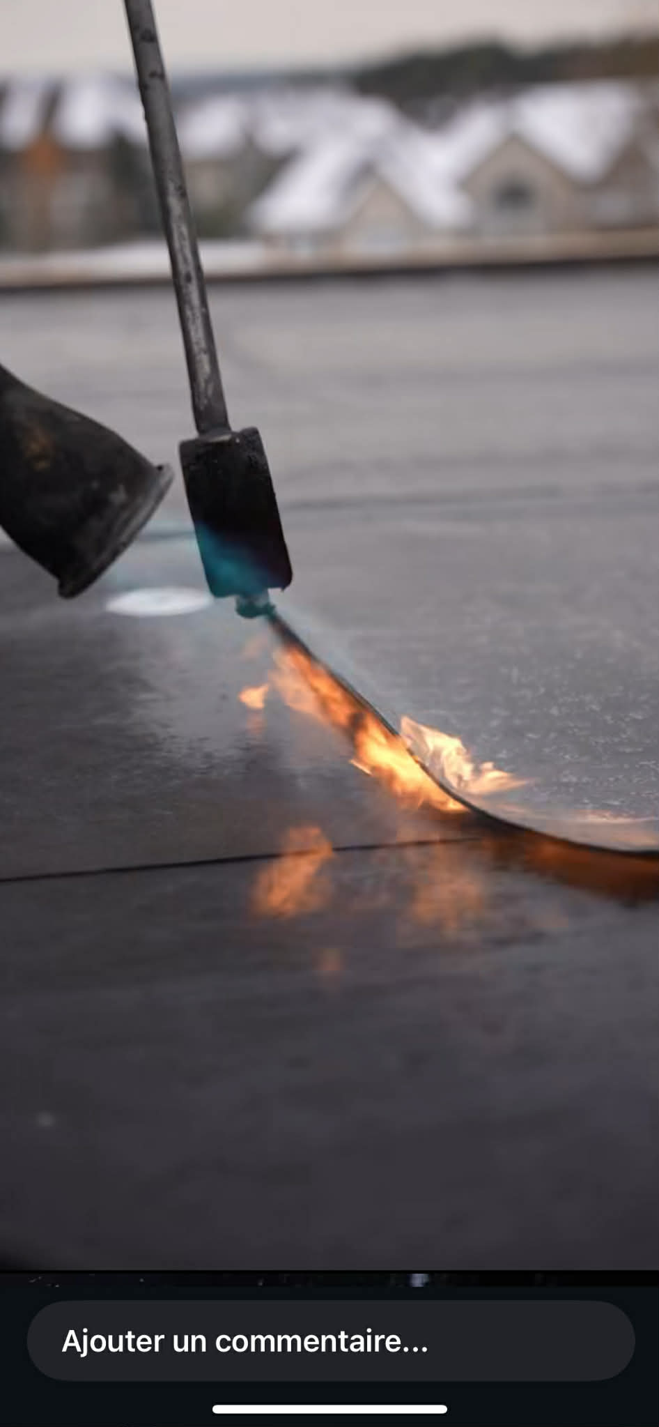 Pose de membrane torchée