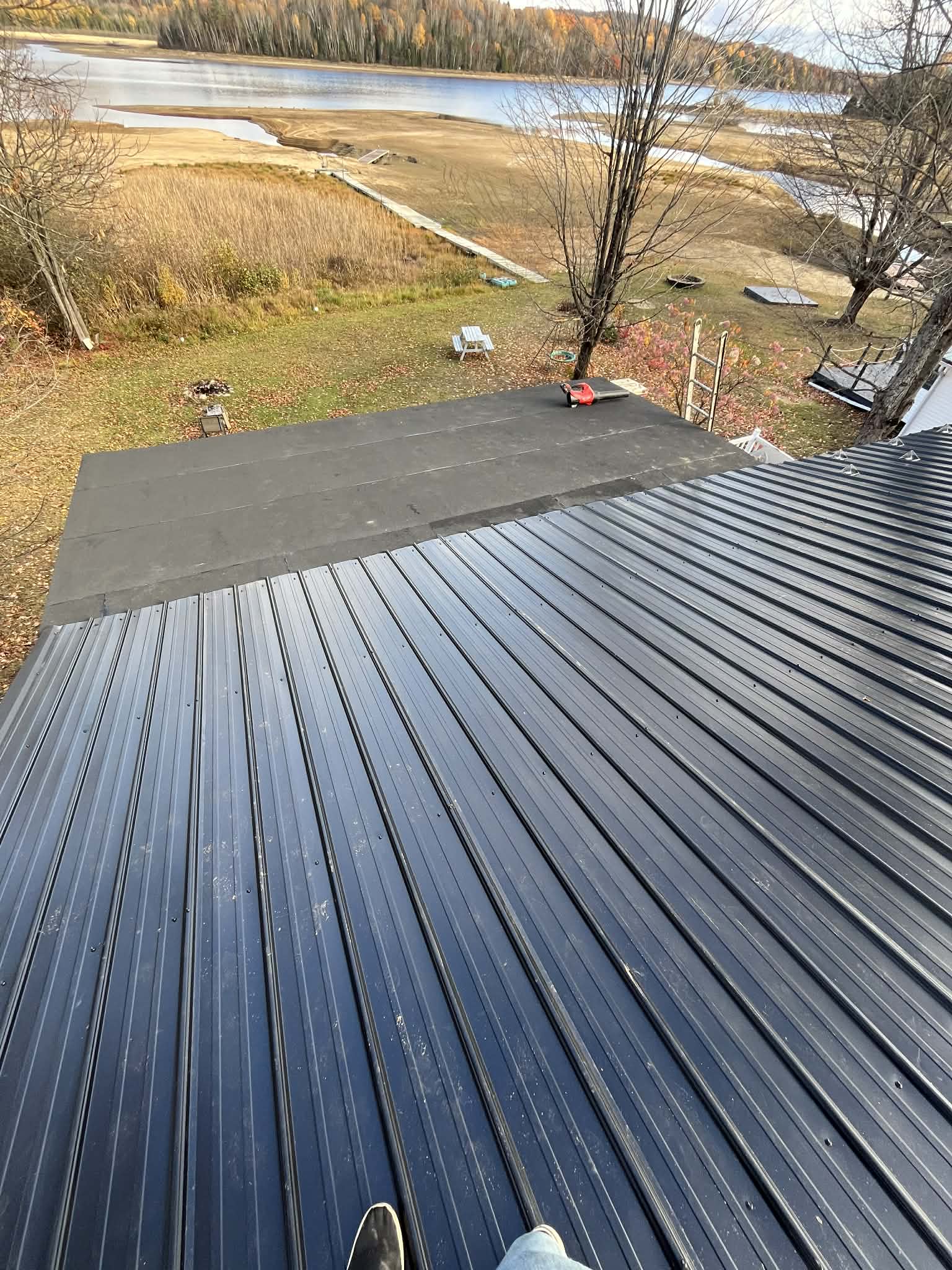 Toiture métallique standing seam, Outaouais